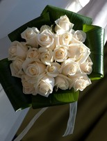Bouquet per sposi con rose bianche o avorio